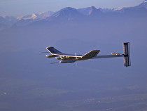 Solar Impulse 2 вылетел из Абу-Даби