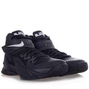 кроссовки Zoom Soldier 8
