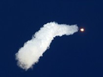 С одним из запущенных с «Восточного» не удалось установить связь