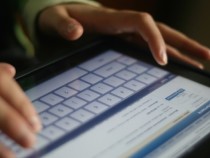 Конституционный совет Франции отменил запрет на соцсети для детей до 15 лет