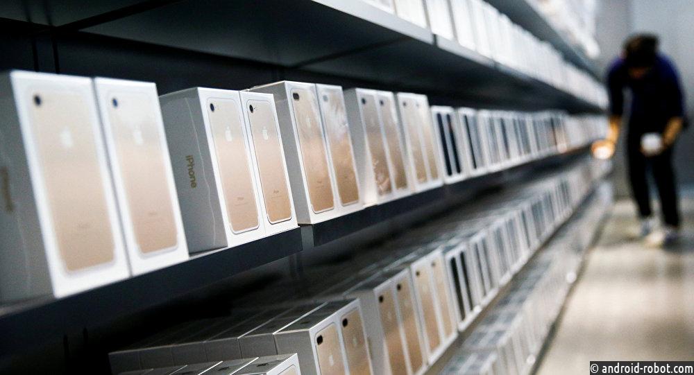 Размещено видео из очереди за iPhone 7 в ГУМе Размещено видео из очереди за iPhone 7 в ГУМе
