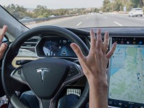 Компания Tesla усовершенствует автопилот после случаев ДТП