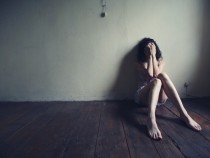 Ученые: одиночество может вызвать стресс у женщин