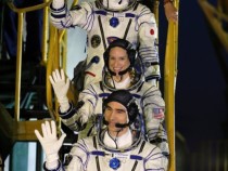 Космический корабль «Союз МС» возвращается на Землю