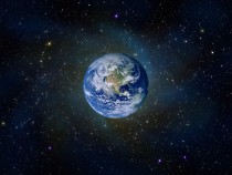 Зонд «Кассини» сделал прощальные кадры Земли и Луны