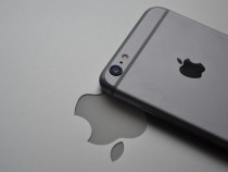 Главе Apple урезали заработную плату из-за понижения продаж