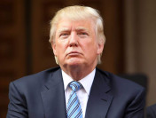 Трамп запустил платный сервис раннего доступа к своим постам в соцсети