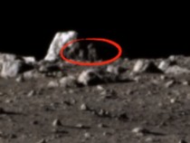 Прогулка пришельцев по Луне угодила на видео