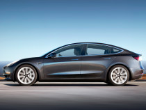 Tesla Model 3 может работать с воспламеняющимися аккумуляторами‍