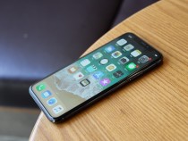 Специалисты говорили о стремительном падении спроса на iPhone X