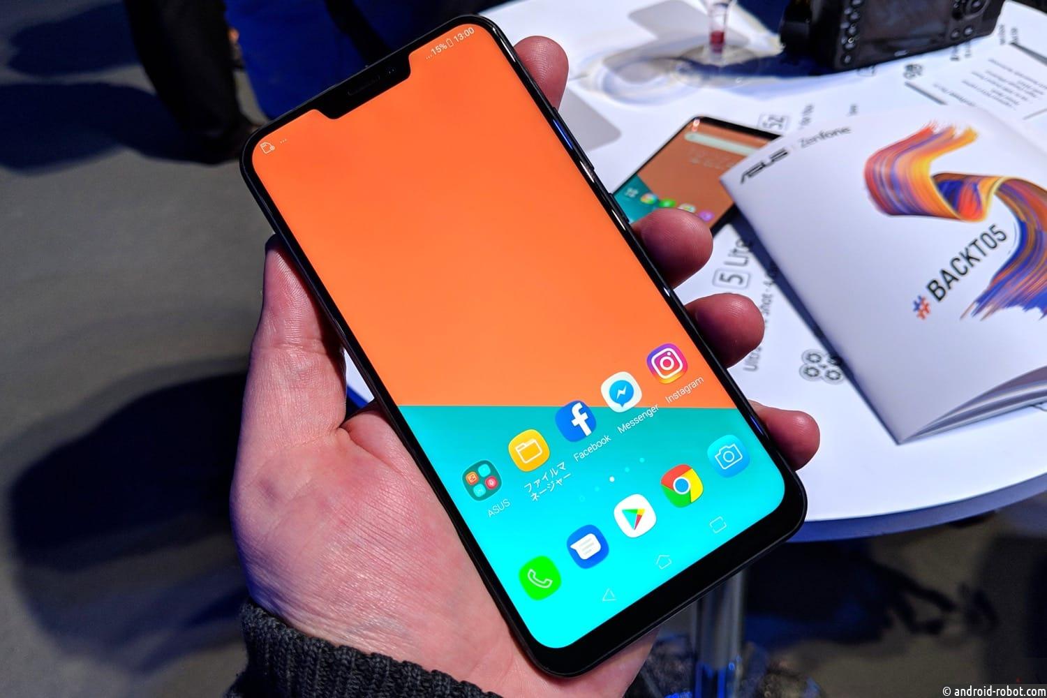 Huawei P20 Lite: представили дешевый смартфон с «козырьком»