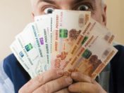 Выдача кредитов наличными россиянам достигла максимума с августа 2024 года