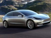 Хакер взломал модели Tesla