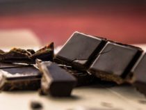 Исследование изучает влияние употребления темного шоколада на мозг