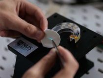 Изобрели интерактивную каппу, которая управляет электронными устройствами, кусая их
