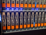 Dell бьёт рекорды: AI-серверы принесли $164 млрд за квартал, а дефицит DRAM становится главным врагом