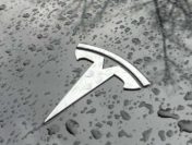 «Автопилот» уходит в прошлое: Tesla переименовала свои системы в Европе под давлением регуляторов