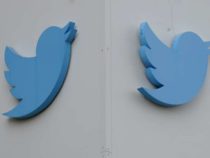 Руководитель Twitter ушел в отставку после критики Илона Маска
