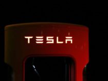 Tesla отзывает более 2 миллионов автомобилей