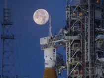 Программа запуска астронавтов NASA на Луну задерживается до 2026 года