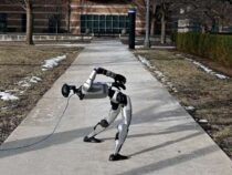 Роботы-гуманоиды могут быстро вставать после падения с помощью новой обучающей системы