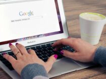 Google обвиняют в причинении вреда детям путем тайного сбора данных из технических продуктов, предоставляемых школами