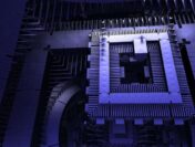 Физики впервые передали запутанное квантовое состояние через обычный оптоволоконный кабель между городами