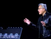 Глава Nvidia Дженсен Хуанг: страхи о крахе человечества из-за ИИ — «полная чушь»