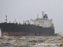 США продали на металлолом два захваченных российских нефтяных танкера Era и Lileo