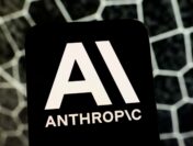 Anthropic вооружает защитников: ИИ-модели встают на стражу электростанций и открытого кода